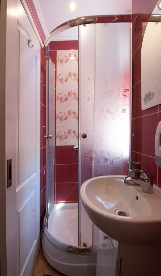 Home Hotel Apartments On Mykhailivska Square - Kiev المظهر الخارجي الصورة
