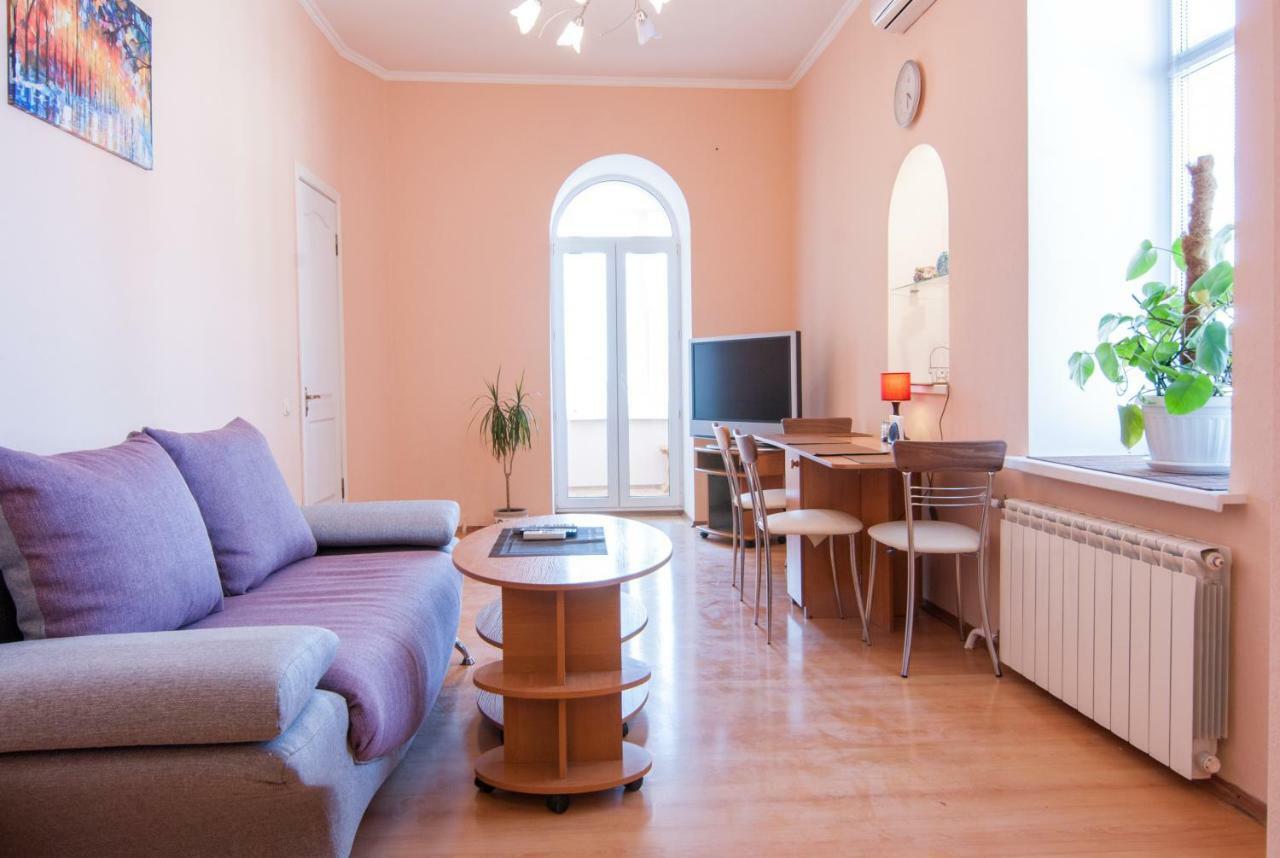Home Hotel Apartments On Mykhailivska Square - Kiev المظهر الخارجي الصورة